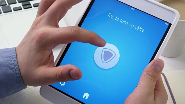 在平板电脑上打开VPN，安全上网