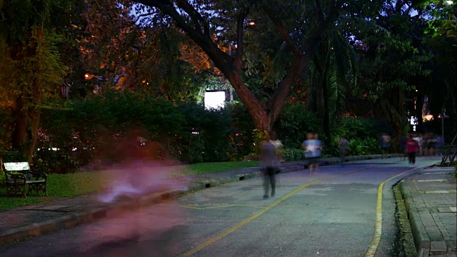 慢跑