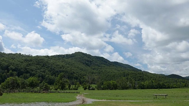 烟雾山时光流逝云和马