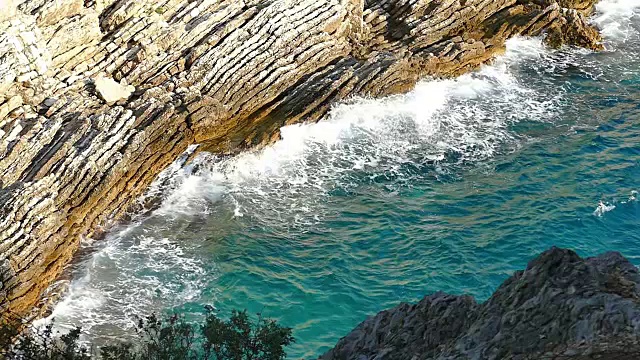 詳情圖-海浪在近距離的慢動作