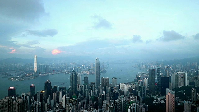 詳情圖-黃昏時分的香港天際線和維多利亞港