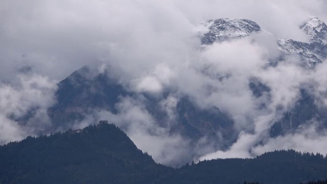 雪山全景在Allgäu，云景，云形成，Zeitraffer，时间的延时，Nesselwang, Alpen, Allgäuer Alpen，拜仁，4K