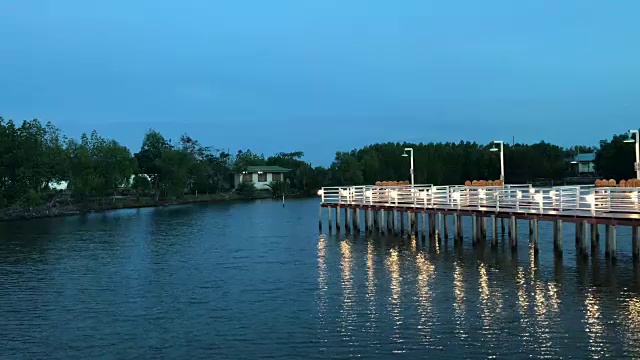 阶地海鲜餐馆