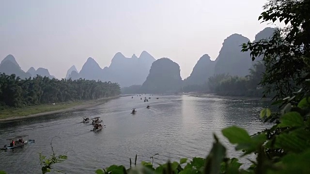 玉龙河与喀斯特山地景观