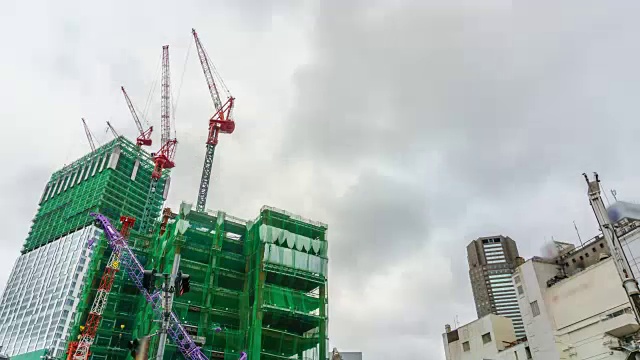 4K延时放大:日本东京的建筑起重机