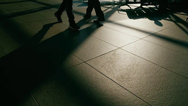 台中市高铁台中站的月台