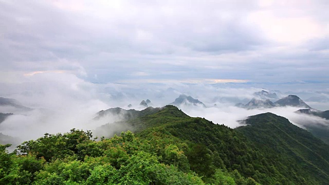 拂晓的瑶山，中国桂林
