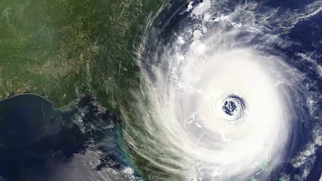 袭击美国东海岸的飓风，给沿海地区造成洪水、风的破坏和破坏。