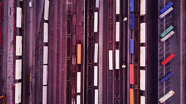 详情图-静态自上而下的空中拍摄的多式联运铁路运营