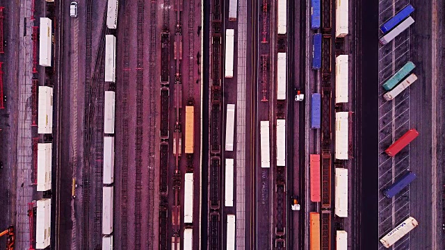 详情图-静态自上而下的空中拍摄的多式联运铁路运营