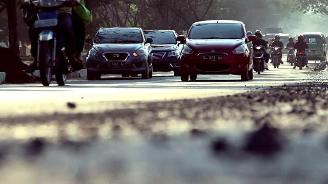 嘈杂的道路