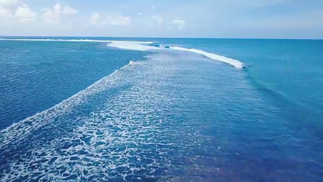 法属波利尼西亚的茶湖浦