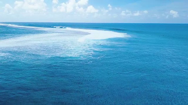 Teahupoo2，波法波利尼西亚和冲浪
