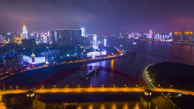 详情图-中国夜景时间照亮武汉城市景观青川大桥航拍全景4k时间流逝