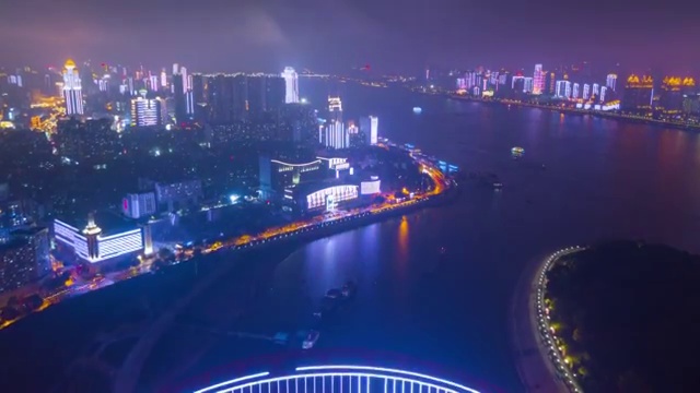 详情图-中国夜景时间照亮武汉城市景观青川大桥航拍全景4k时间流逝