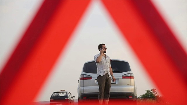 破车,警告三角形