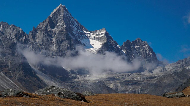 喜馬拉雅山上的云和山