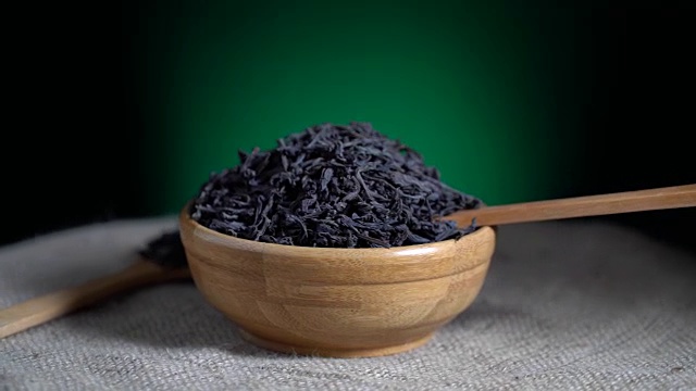 茶叶花瓣旋转循环