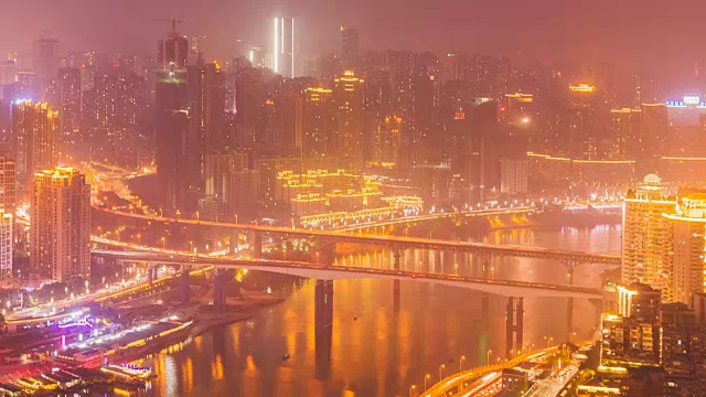 重庆的夜晚交通