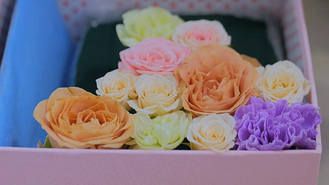 详情图-花店专业花匠制作鲜花礼盒
