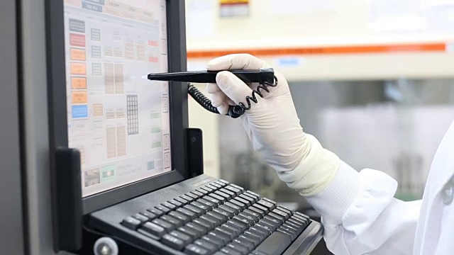 研究人员和医疗技术人员