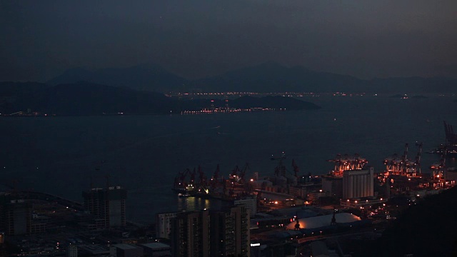 深圳蛇口-赤湾港的夜晚，中国