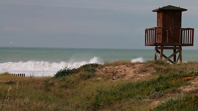 详情图-海滩的监视塔