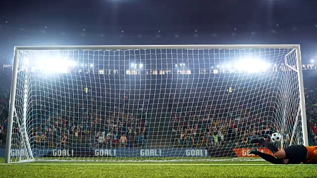 詳情圖-足球守門(mén)員跳起來(lái)沒(méi)能接住球