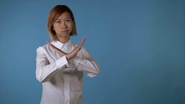 美女停车标志
