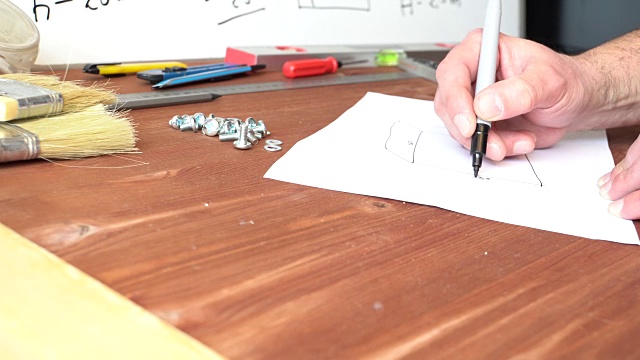4K叶上的数字用记号笔做了记号