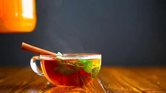 詳情圖-一杯加蜂蜜的熱茶