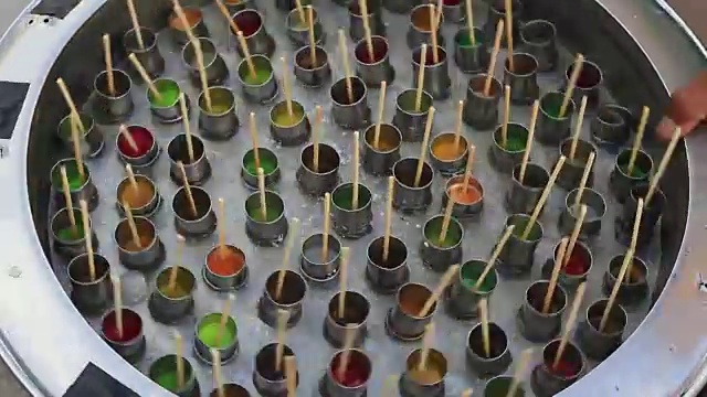 泰国街头小吃，甜品从冷冻水果饮料夜市，泰国