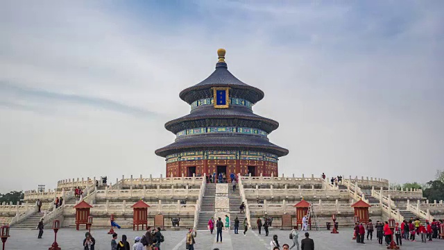 詳情圖-游客在天壇的時(shí)間流逝視頻在北京城市，中國(guó)，時(shí)間流逝