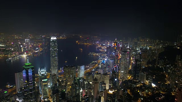 夜间照明著名的香港城湾航拍全景4k中国