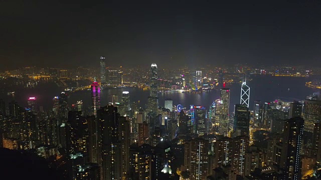 著名的夜景照亮了4k中国香港城湾航拍全景