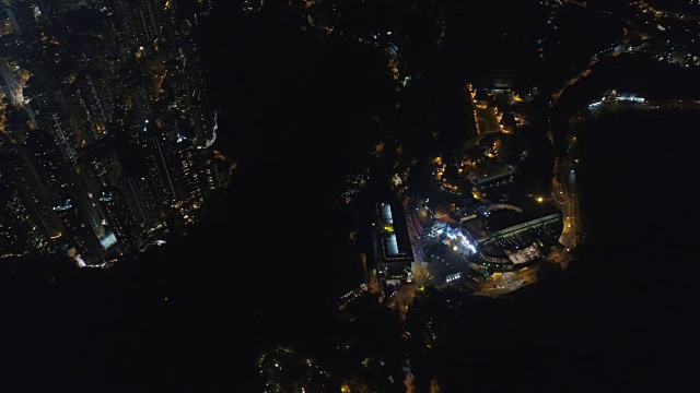 夜间照明香港著名海湾海岸线鸟瞰4k中国