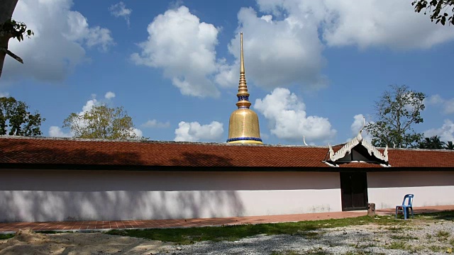 泰国春丰的卧佛寺