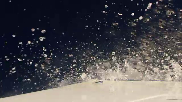 4K海水再次溅起帆船，实时