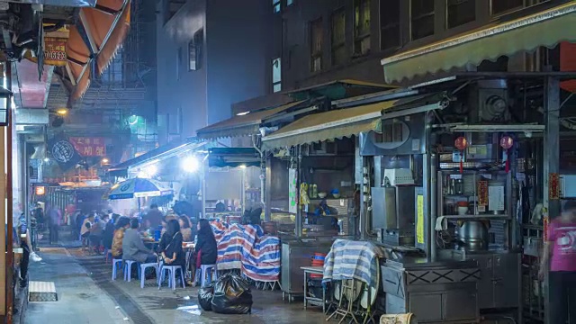 香港街头的本地食客