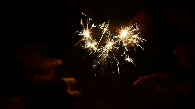 烟花，明亮的圣诞烟花。