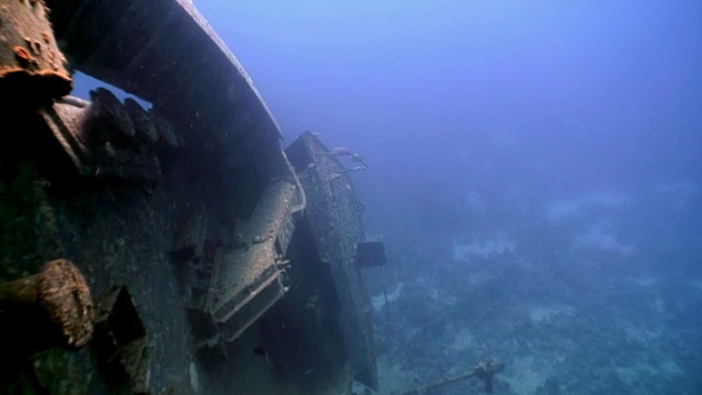 海难塞勒姆快车在红海深处。