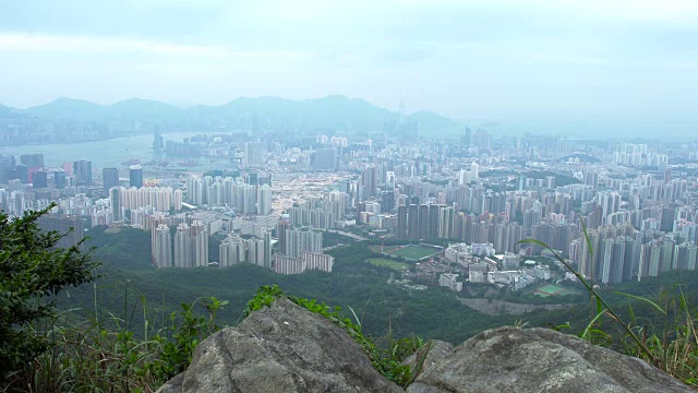 香港天际线和九龙从飞非政府山日落