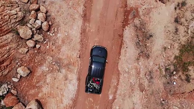 俯视图拾起卡车的道路负载自行车