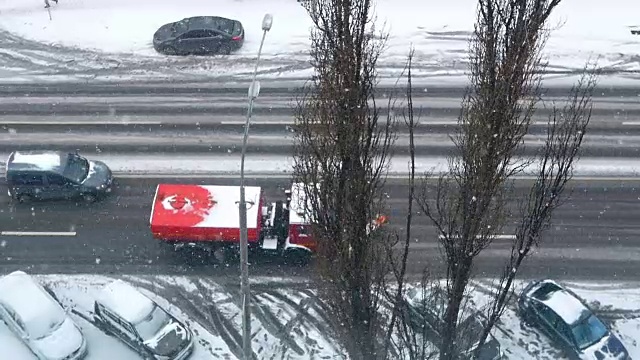雪路冬季车