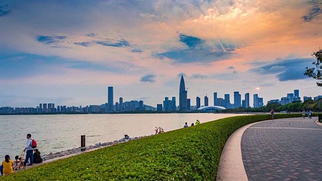详情图-黄昏时分的深圳湾公园，中国深圳。