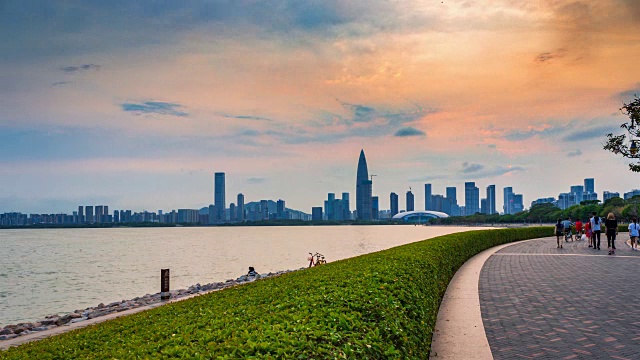 详情图-黄昏时分的深圳湾公园，中国深圳。