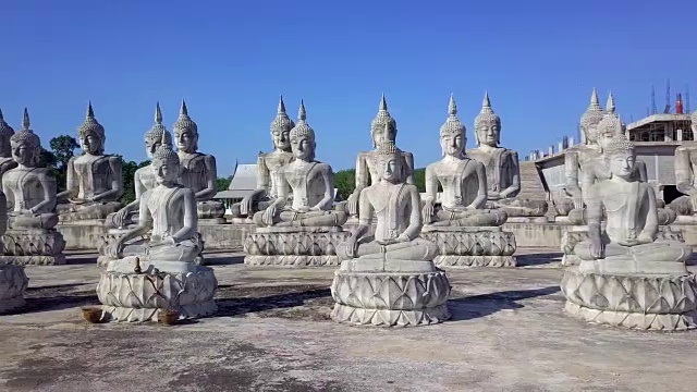 鸟瞰泰国那空寺塔马拉省佛像