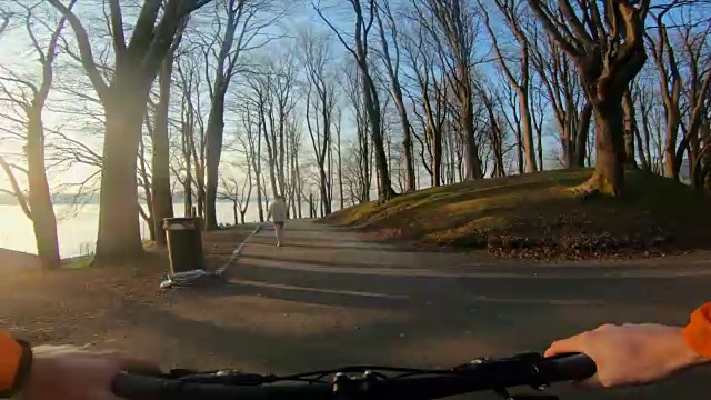 骑自行车:卑尔根的公路赛车