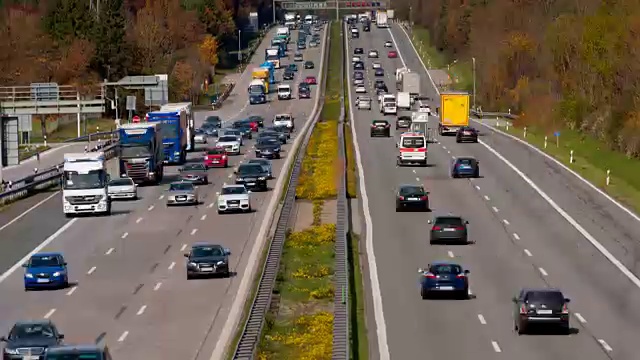 汽车在德国高速公路上高速行驶的时间间隔