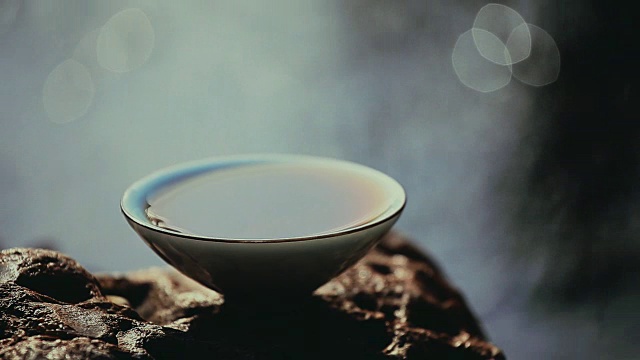 中国红茶奔流河镜头